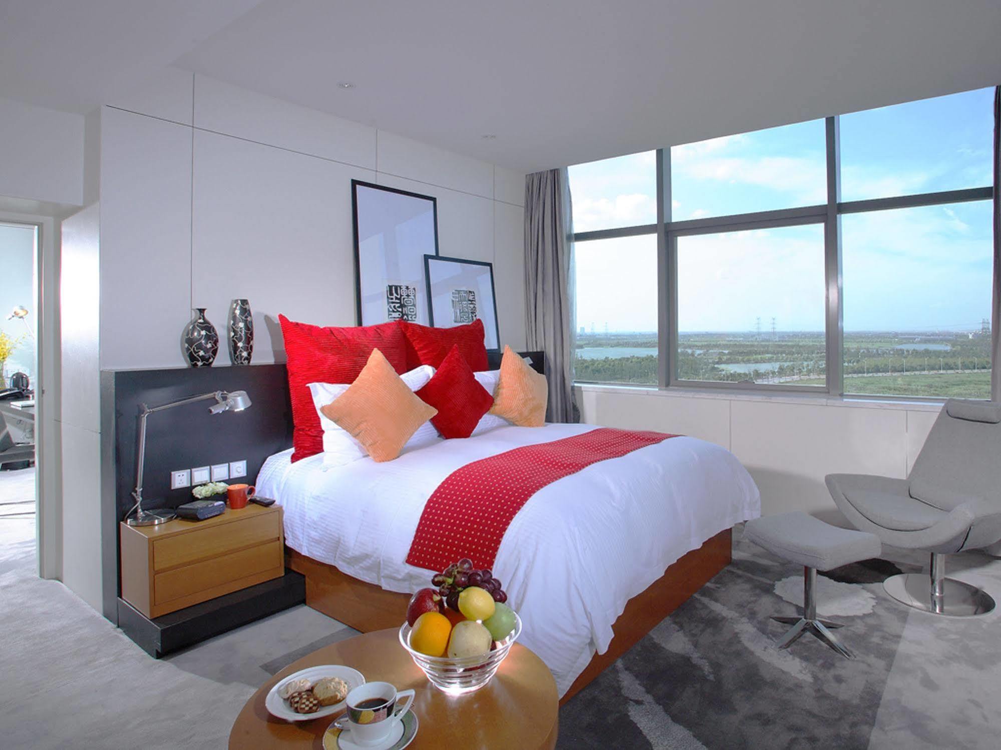 Mercure Suzhou Park Hotel & Suites Exterior photo